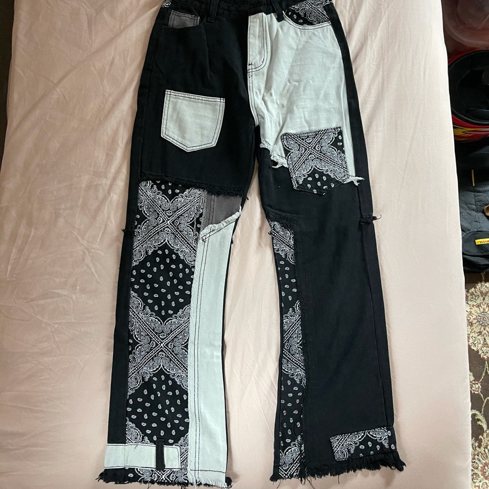 Trendy patchwork jeans